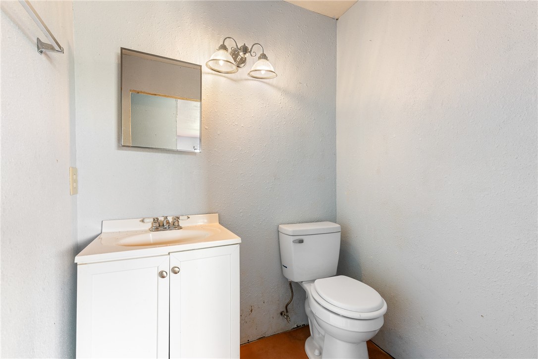 Huntsville, Arkansas, 72740, United States, 3 Bedrooms Bedrooms, ,4 BathroomsBathrooms,Residential,For Sale,1907713