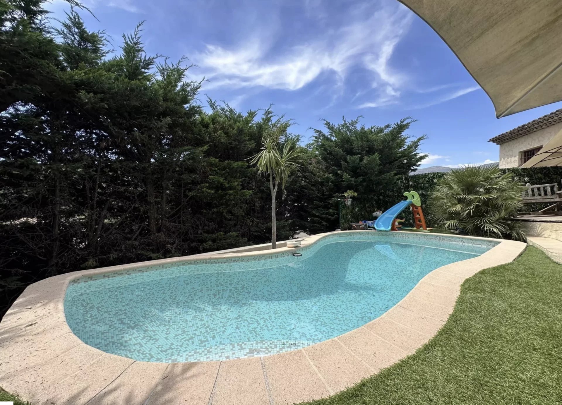 La Colle-sur-Loup, Provence-Alpes-Côte d’Azur, 06480, FR, 4 Bedrooms Bedrooms, ,Residential,For Sale,1768455