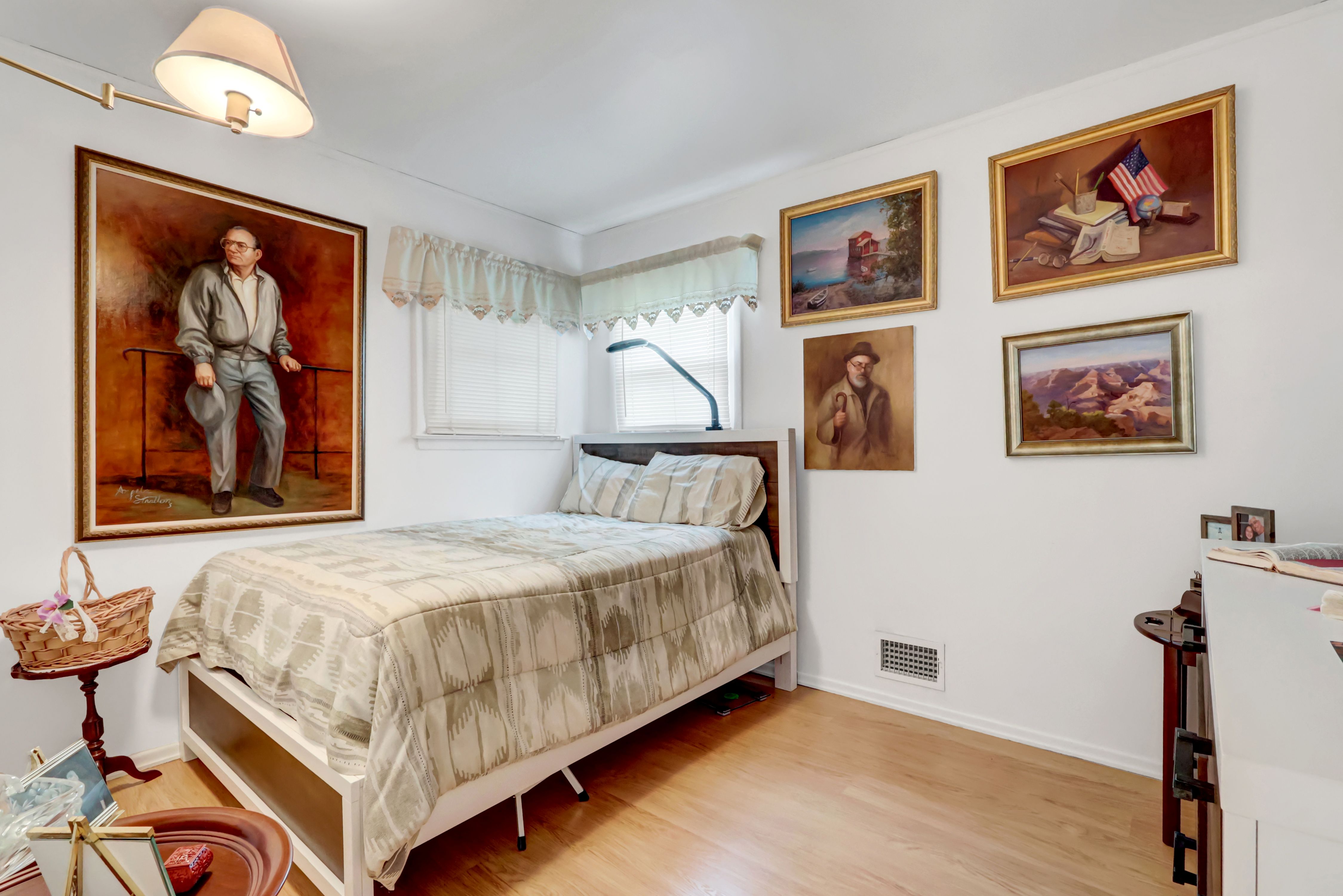 Selden, New York, 11784, United States, 2 Bedrooms Bedrooms, ,1 BathroomBathrooms,Residential,For Sale,1976692