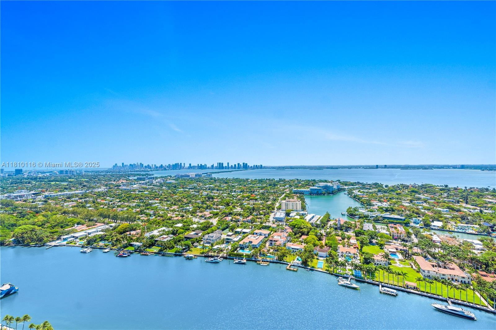 Miami Beach, Florida, 33140, United States, 2 Bedrooms Bedrooms, ,2 BathroomsBathrooms,Residential,For Sale,1838386