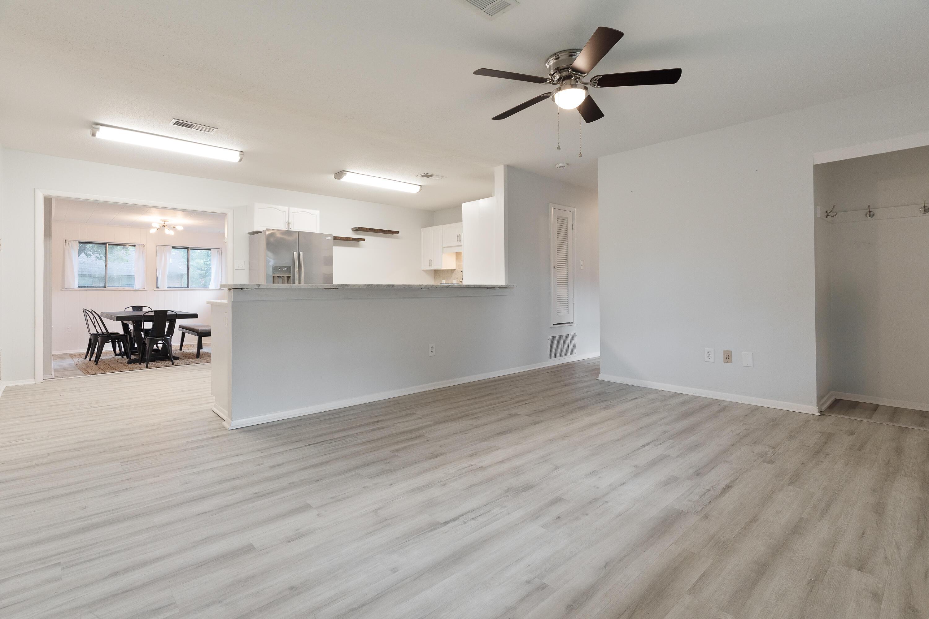 22nd St, Niceville, FL 32578 #1