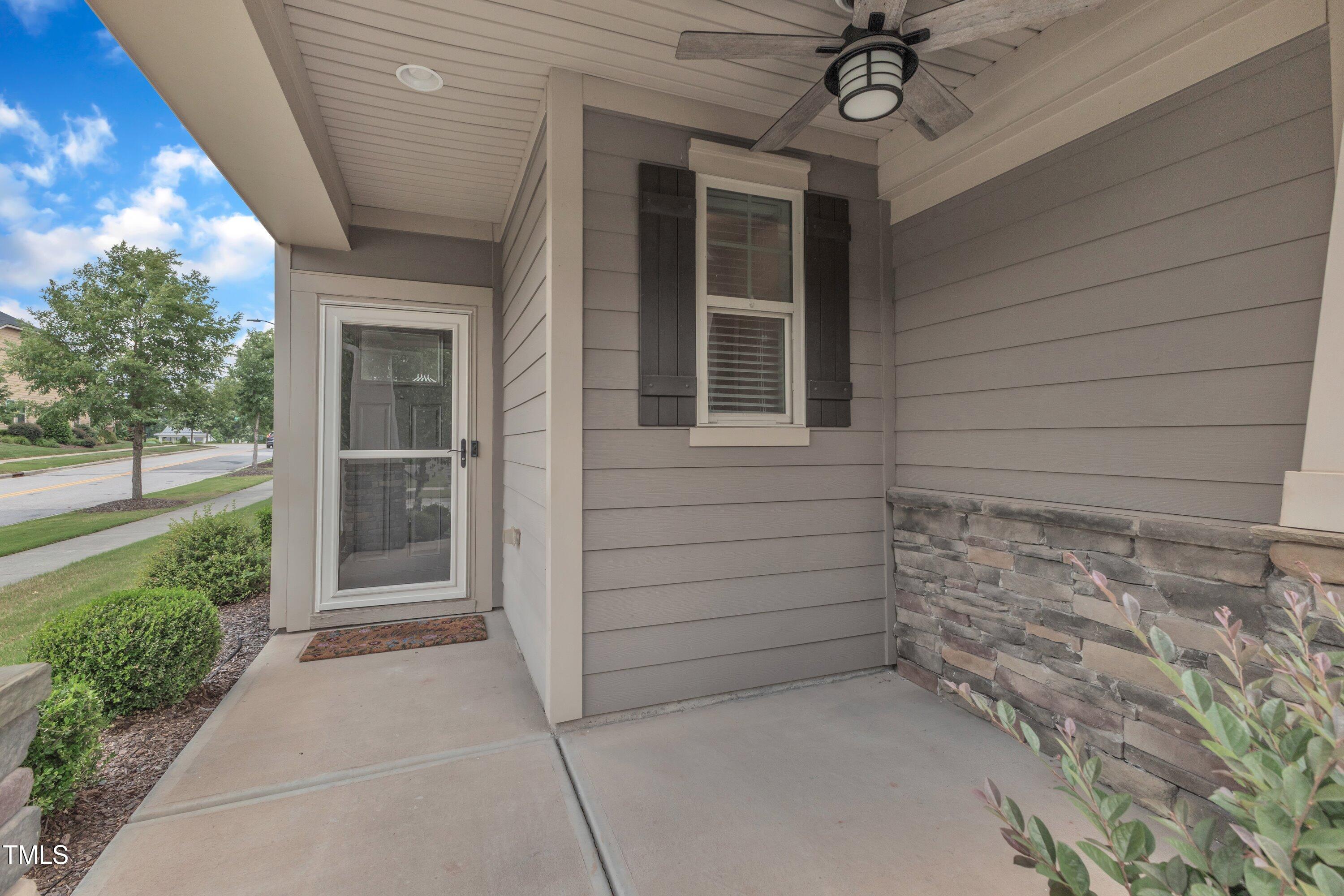 Durham, North Carolina, 27703, United States, 2 Bedrooms Bedrooms, ,2 BathroomsBathrooms,Residential,For Sale,1882419