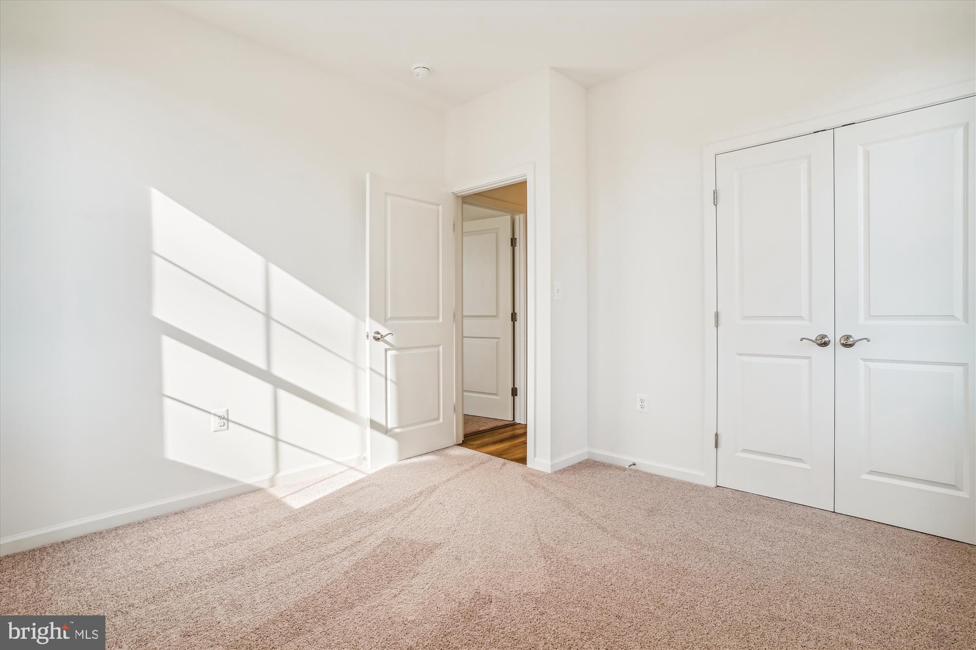 Culpeper, Virginia, 22701, United States, 3 Bedrooms Bedrooms, ,2 BathroomsBathrooms,Residential,For Sale,1980884