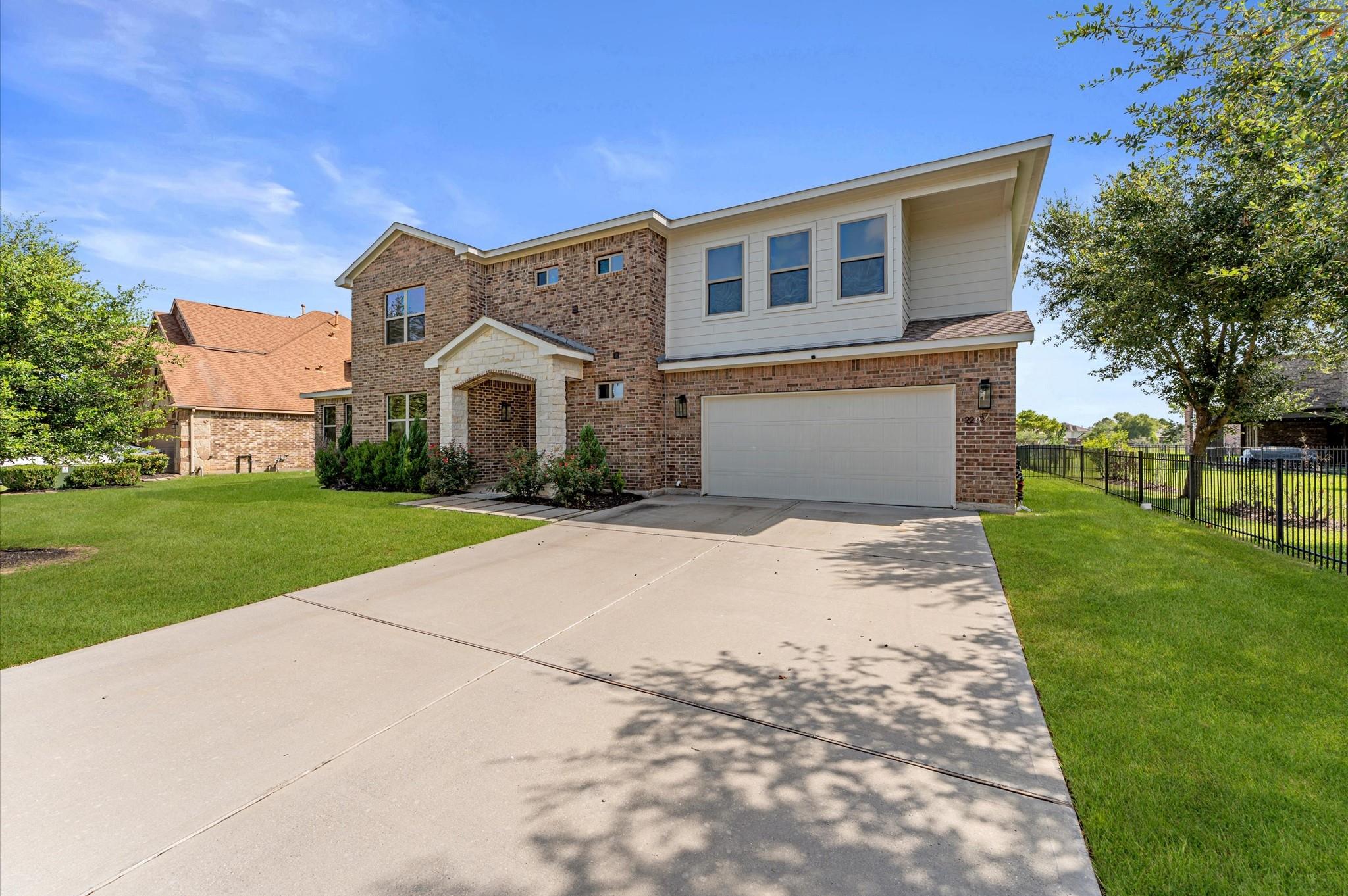 Richmond, Texas, 77407, United States, 5 Bedrooms Bedrooms, ,5 BathroomsBathrooms,Residential,For Sale,1937061