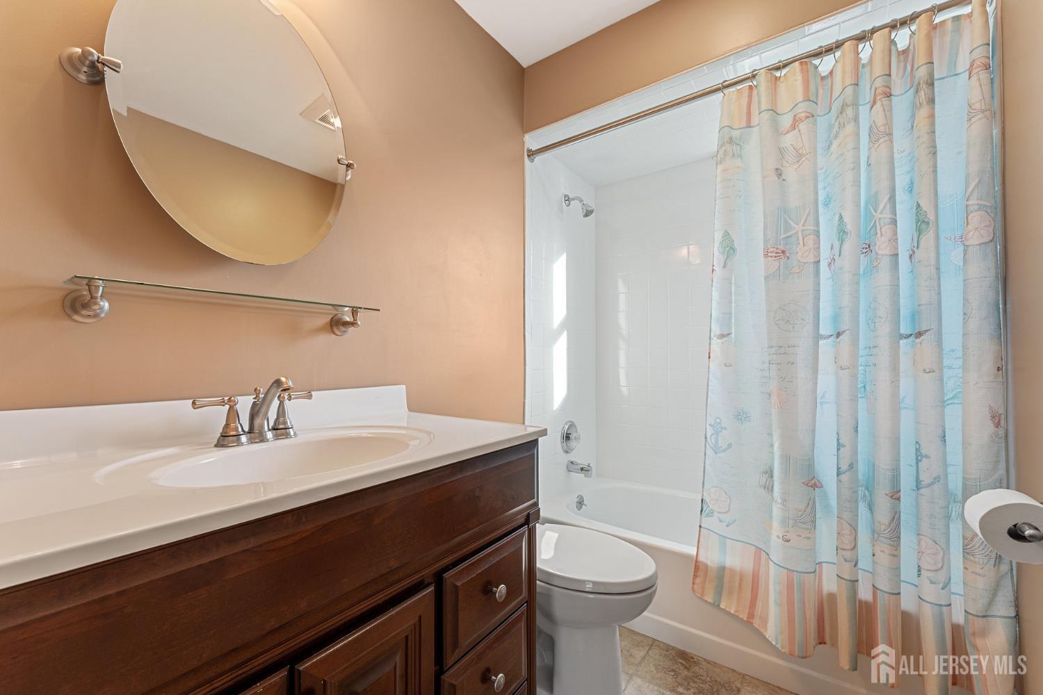 Middlesex, New Jersey, 08846, United States, 4 Bedrooms Bedrooms, ,3 BathroomsBathrooms,Residential,For Sale,1968933