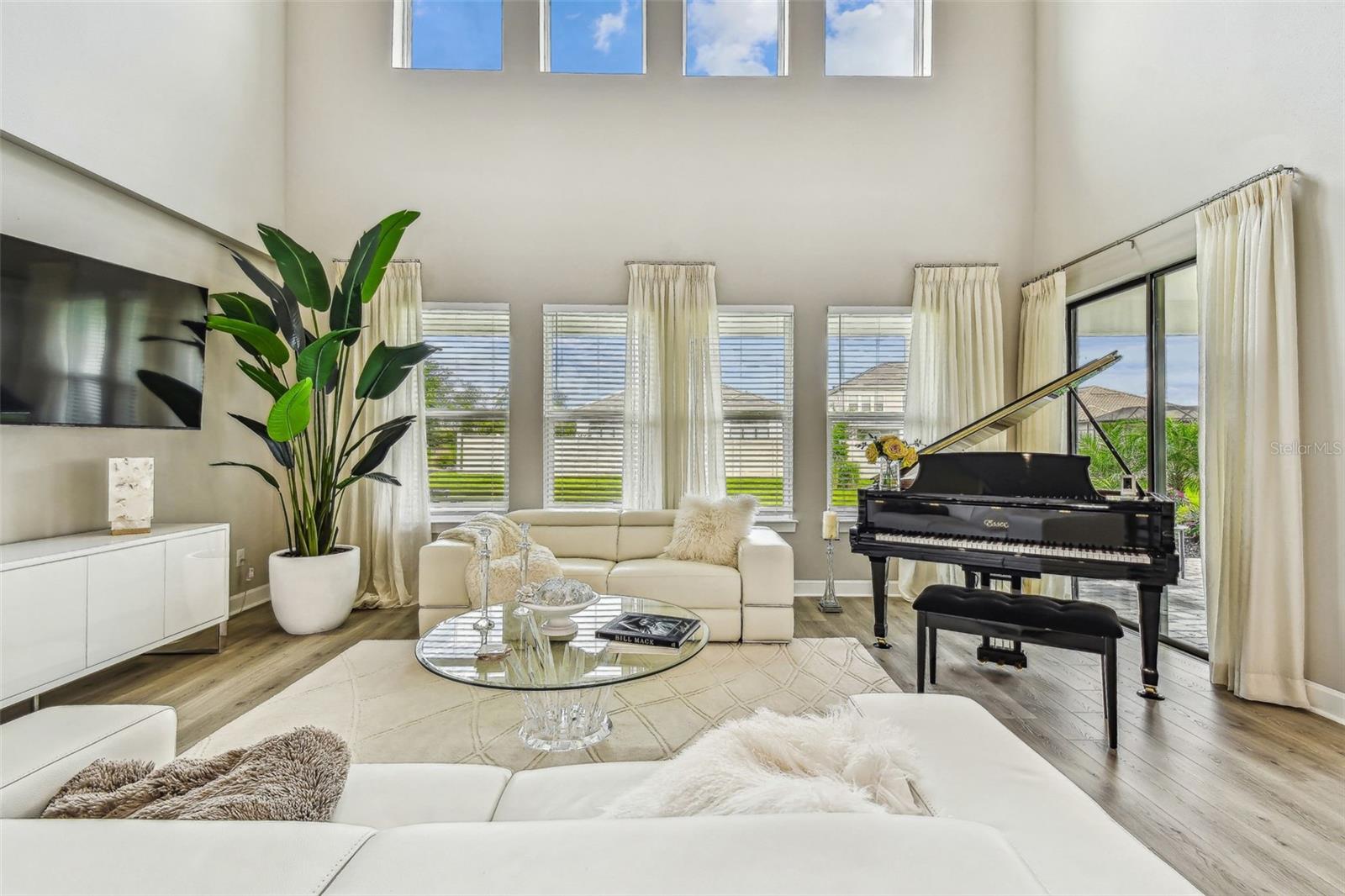 Wesley Chapel, Florida, 33543, United States, 5 Bedrooms Bedrooms, ,4 BathroomsBathrooms,Residential,For Sale,2008610