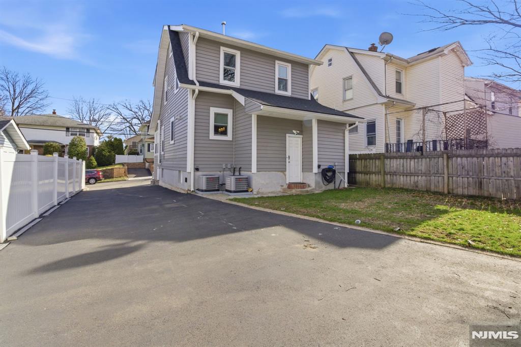 Clifton, New Jersey, 07011, United States, 3 Bedrooms Bedrooms, ,3 BathroomsBathrooms,Residential,For Sale,2028010
