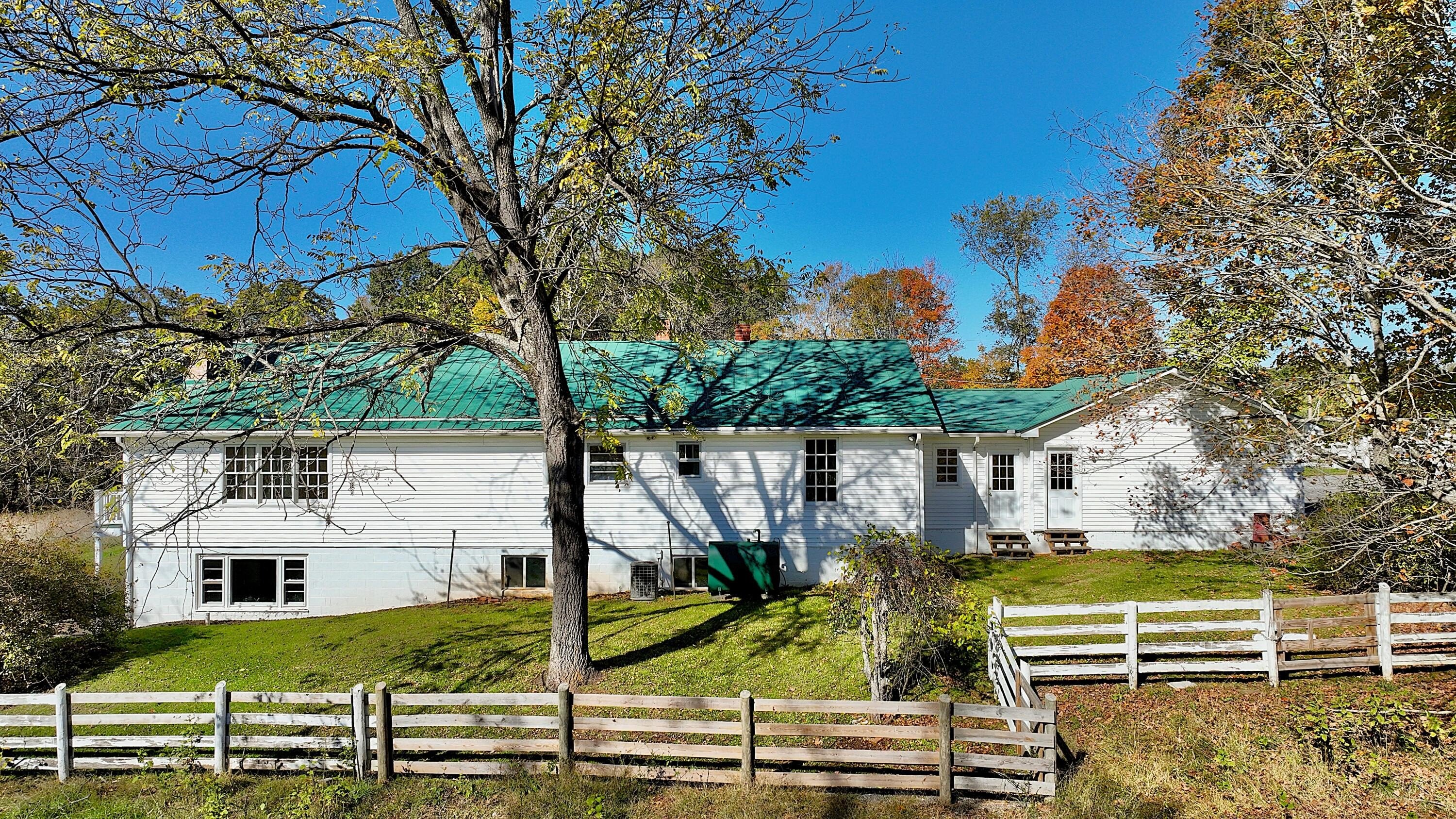 5557 Flat Mountain Rd, Alderson, West Virginia, 24910, United States, 3 Bedrooms Bedrooms, ,4 BathroomsBathrooms,Residential,For Sale,5557 Flat Mountain Rd,1644446