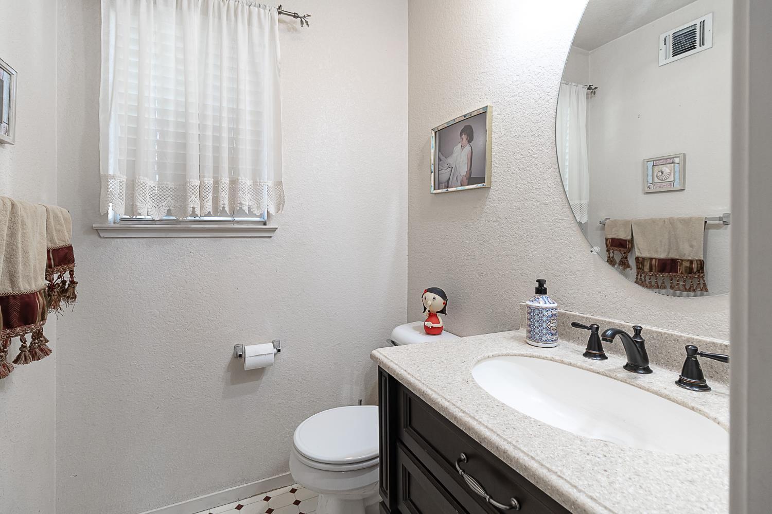 Salida, California, 95368, United States, 4 Bedrooms Bedrooms, ,3 BathroomsBathrooms,Residential,For Sale,1975625