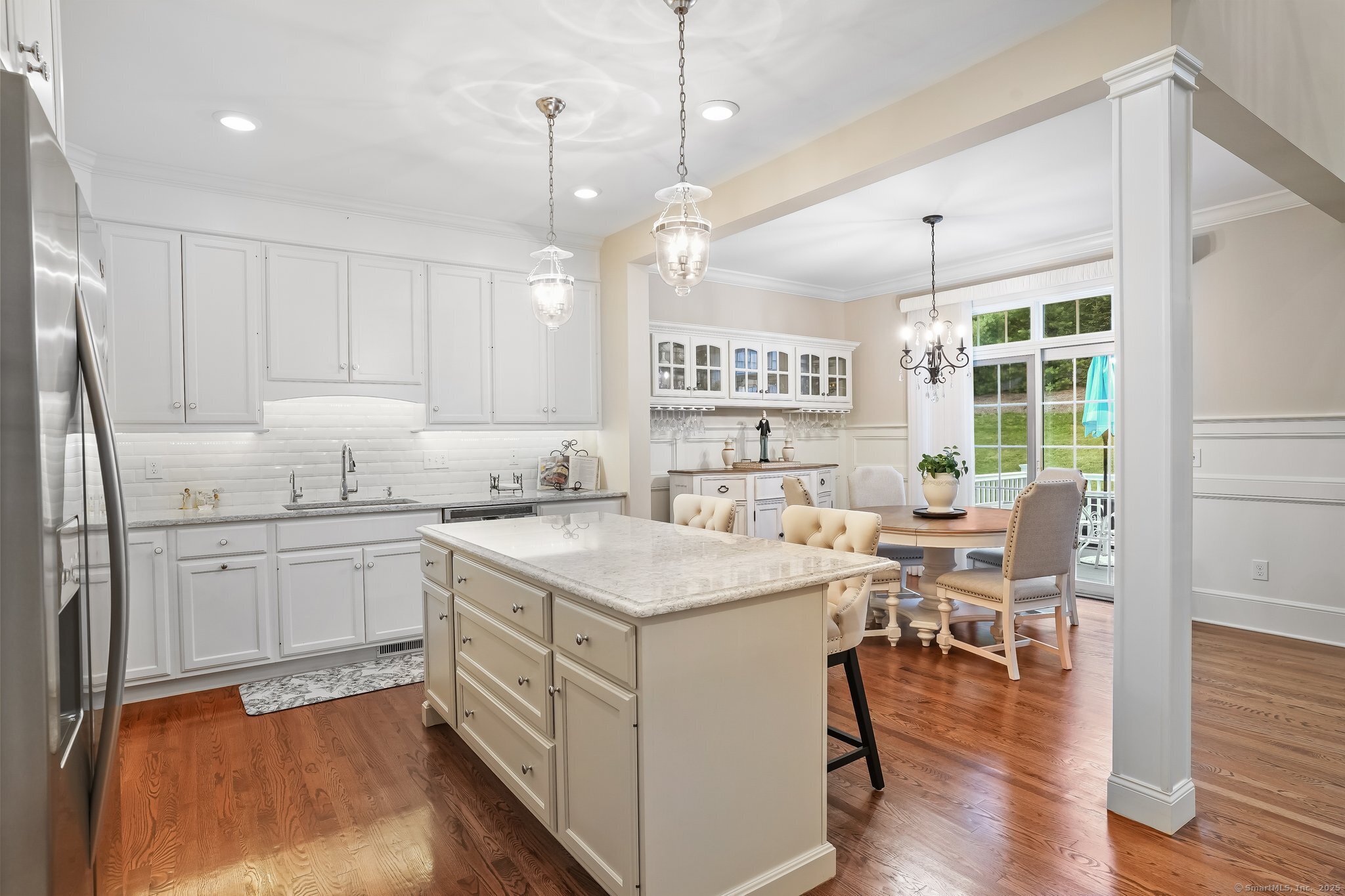Brookfield, Connecticut, 06804, United States, 2 Bedrooms Bedrooms, ,4 BathroomsBathrooms,Residential,For Sale,1890460