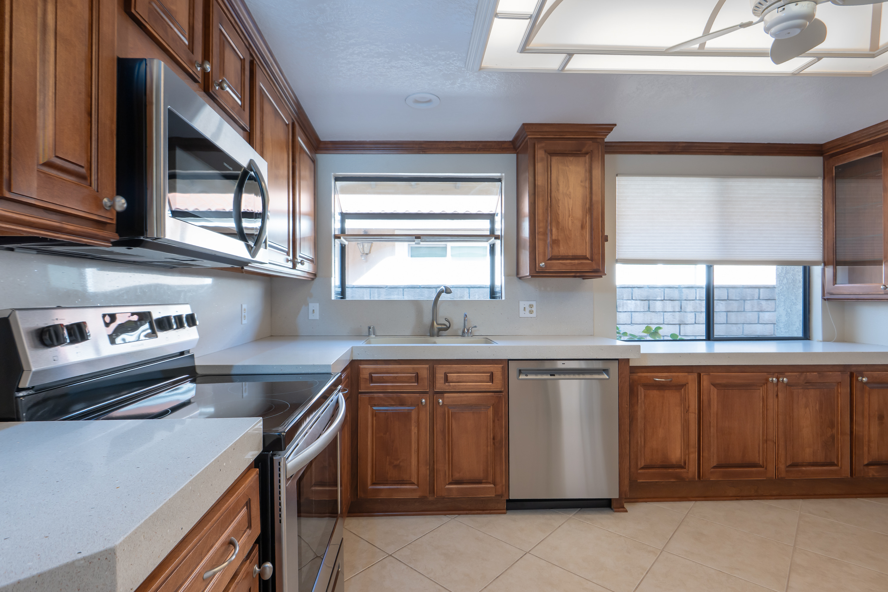  1209 Upland Hills Drive South, Upland, CA 91786 - 物件實景