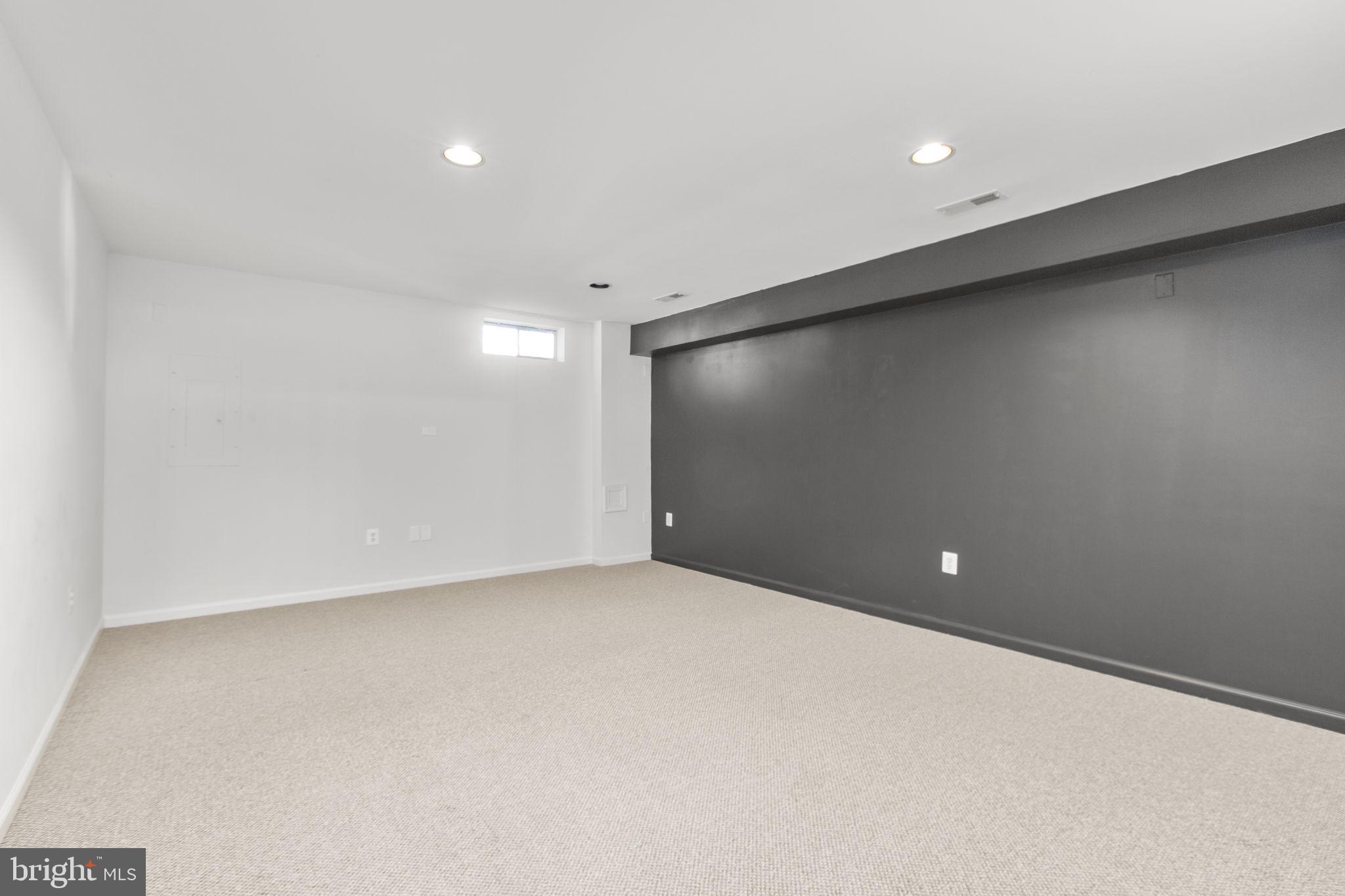 Fredericksburg, Virginia, 22406, United States, 4 Bedrooms Bedrooms, ,4 BathroomsBathrooms,Residential,For Sale,1976567