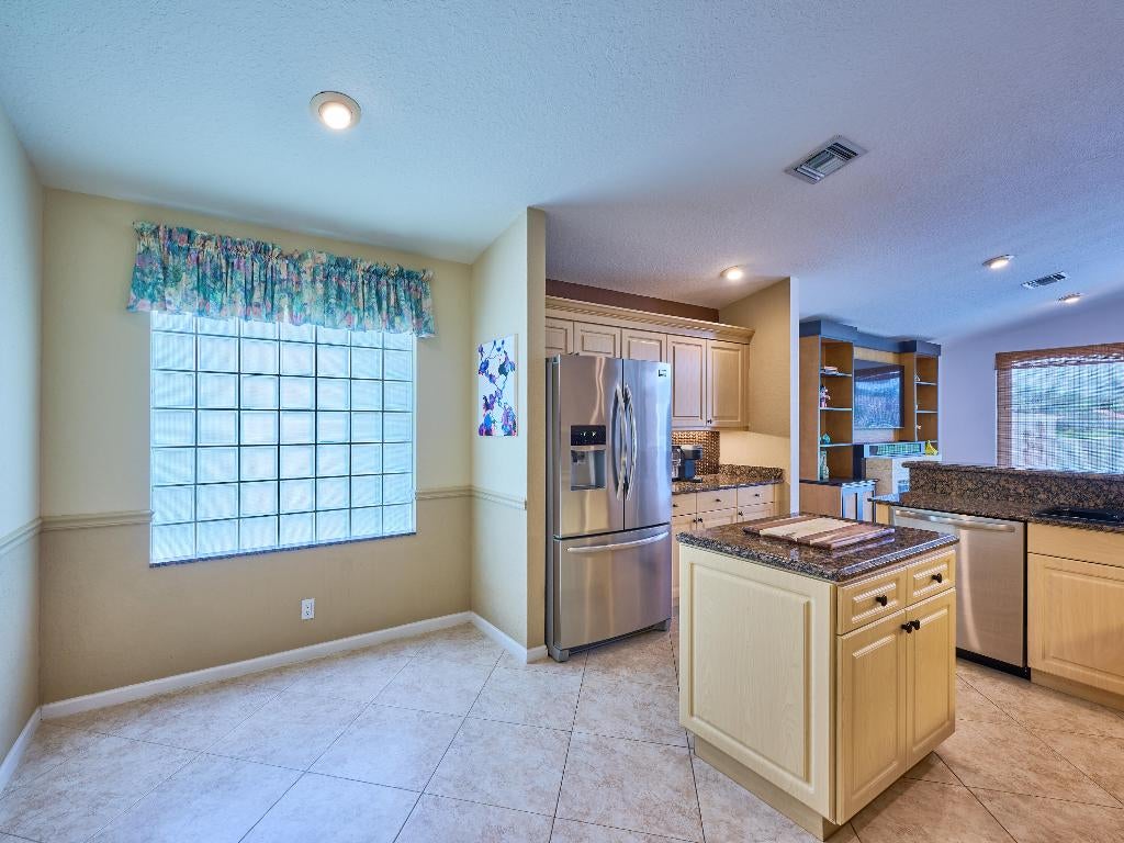 Boynton Beach, Florida, 33437, United States, 3 Bedrooms Bedrooms, ,2 BathroomsBathrooms,Residential,For Sale,1980529