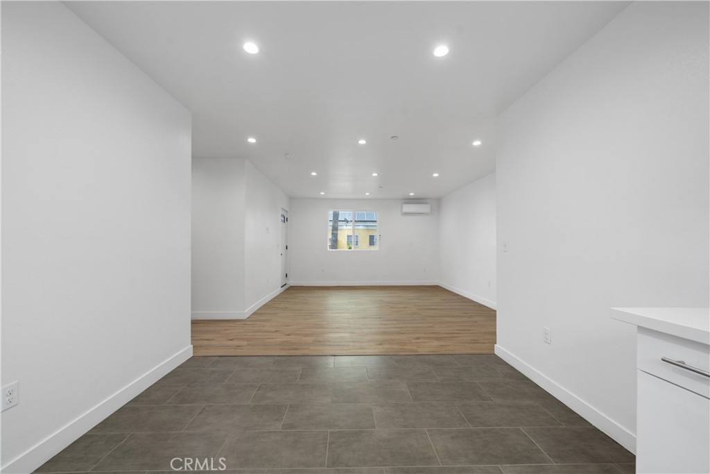 Los Angeles, California, 90011, United States, ,Residential,For Sale,1919891
