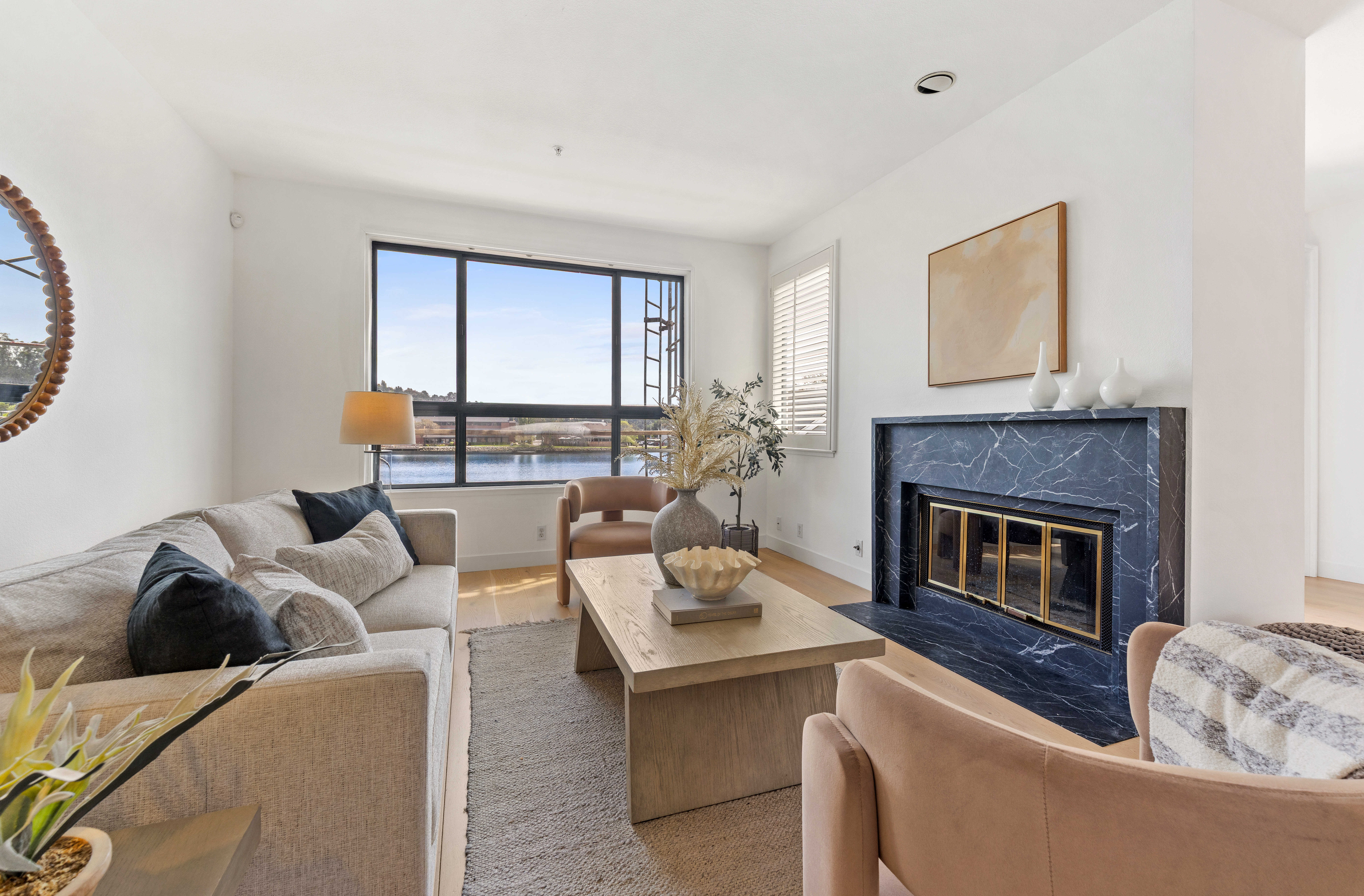  Stylish Waterfront Residence - 物件實景