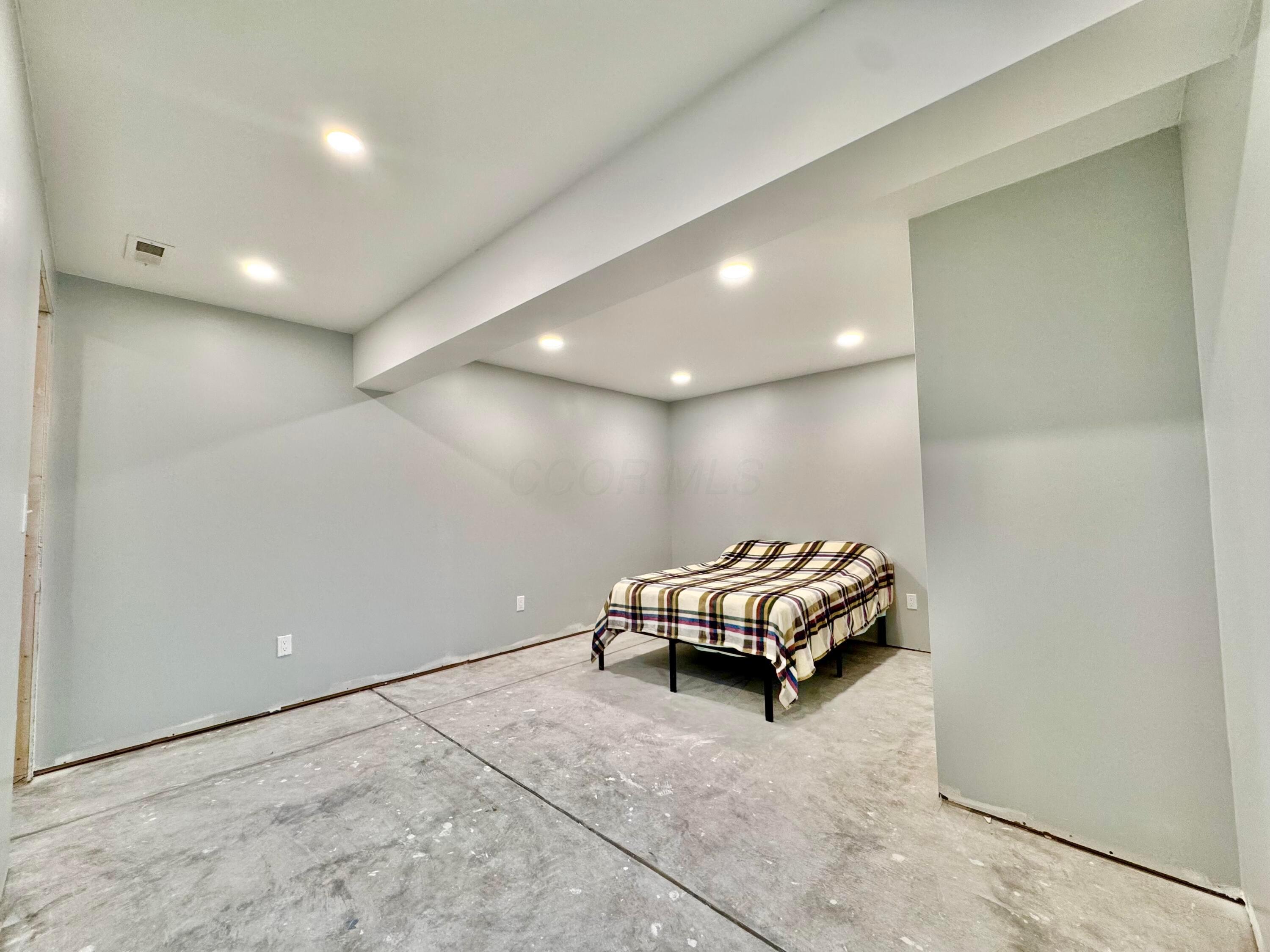 Powell, Ohio, 43065, United States, 3 Bedrooms Bedrooms, ,2 BathroomsBathrooms,Residential,For Sale,1989731