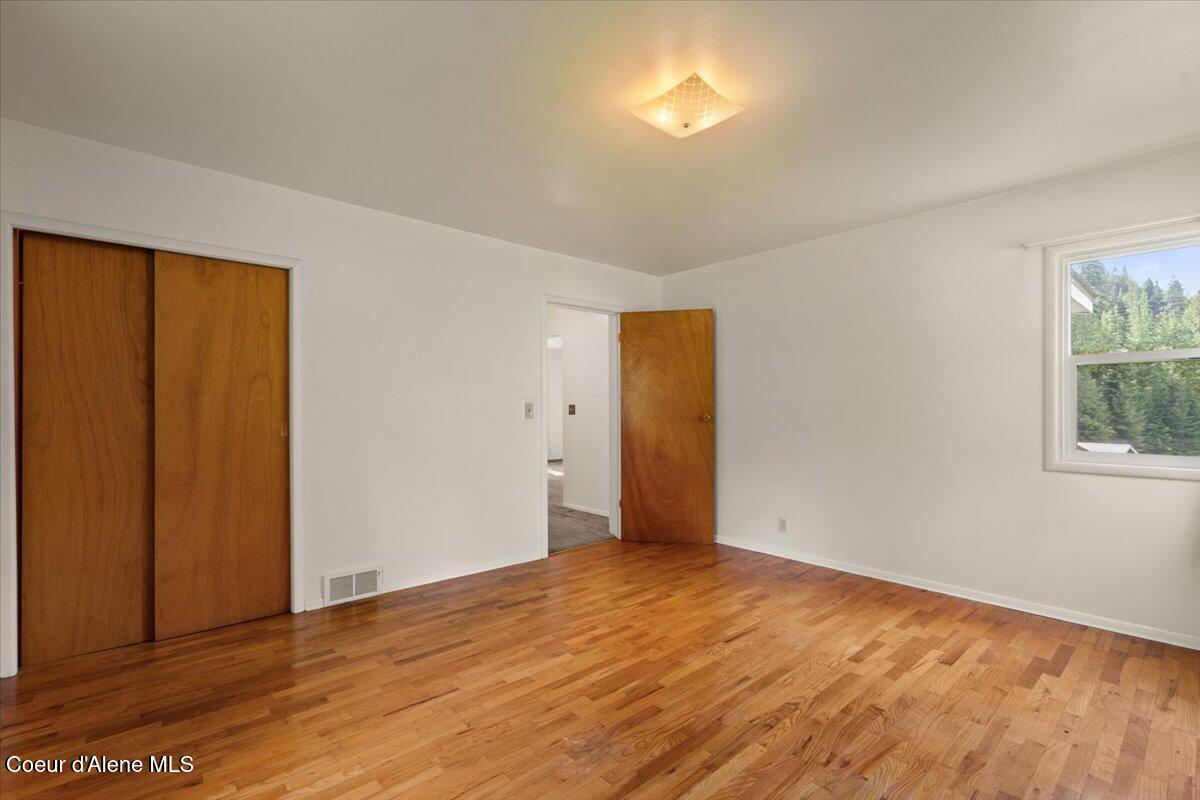 Wallace, Idaho, 83873, United States, 3 Bedrooms Bedrooms, ,1 BathroomBathrooms,Residential,For Sale,1984210