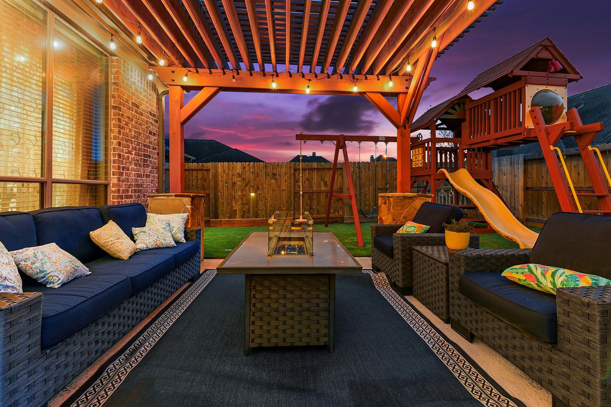 Katy, Texas, 77494, United States, 5 Bedrooms Bedrooms, ,4 BathroomsBathrooms,Residential,For Sale,2015284