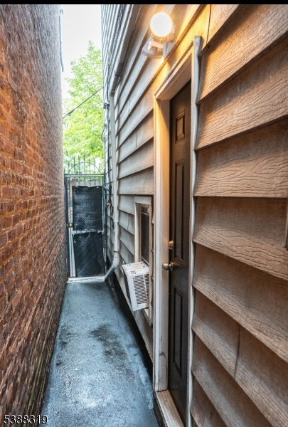 Elizabeth City, New Jersey, 07206, United States, 2 Bedrooms Bedrooms, ,3 BathroomsBathrooms,Residential,For Sale,1992844