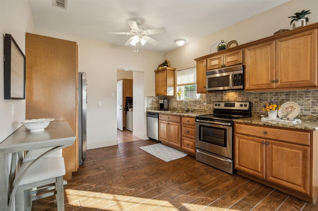 Rockwall, Texas, 75032, United States, 6 Bedrooms Bedrooms, ,5 BathroomsBathrooms,Residential,For Sale,1858115