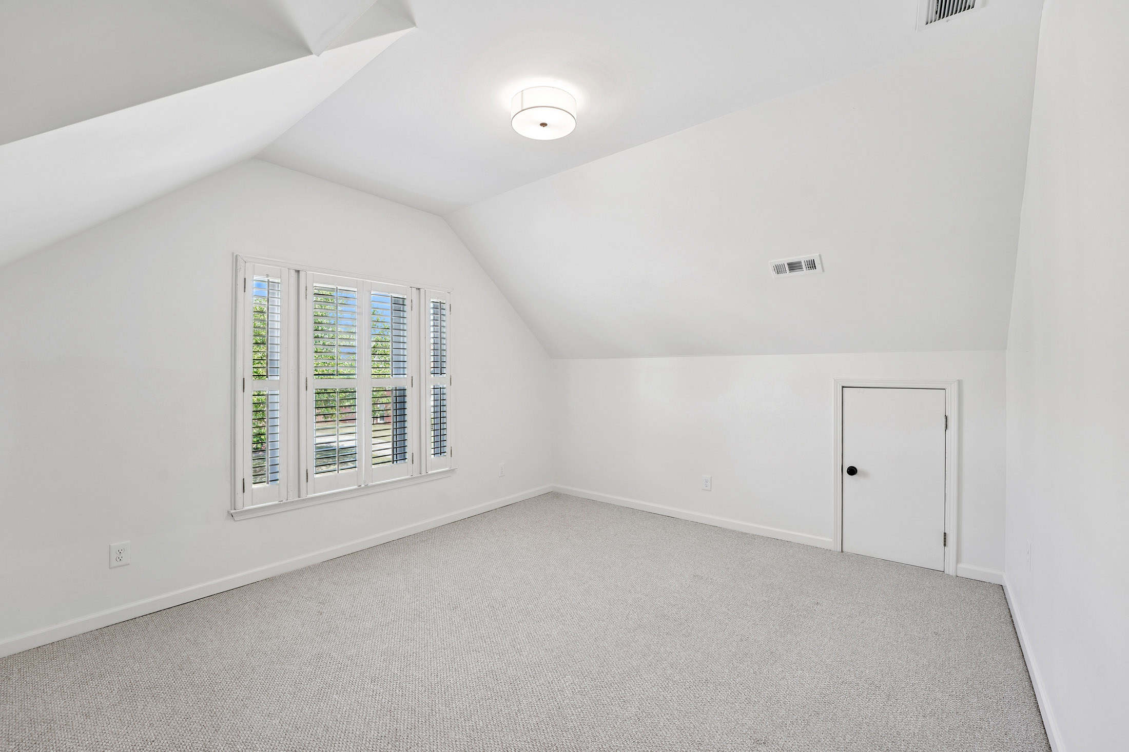  Beautifully Renovated Home in Olde Vinings Mill Neighborhood - 物件實景