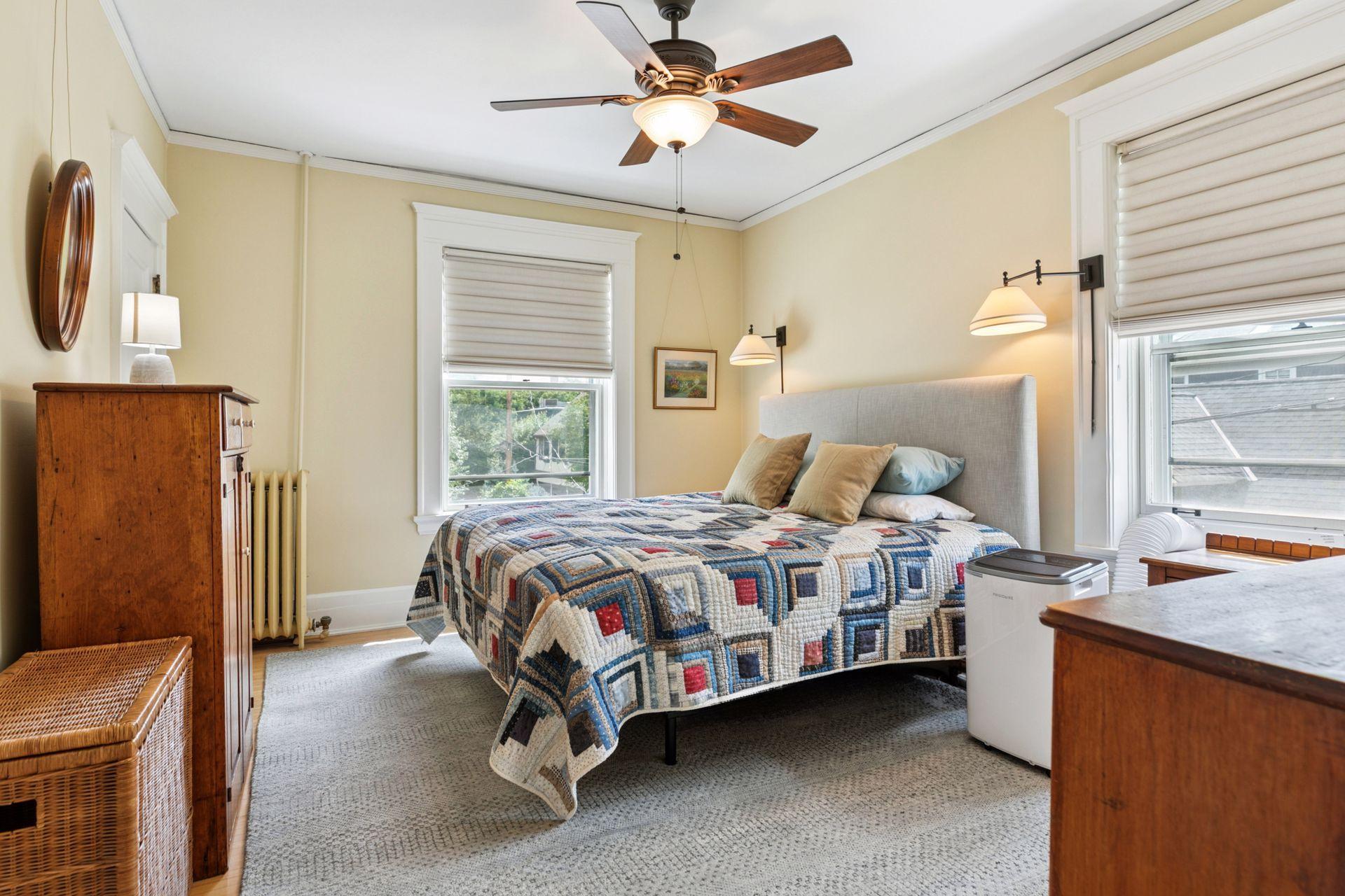 Saint Paul, Minnesota, 55102, United States, 3 Bedrooms Bedrooms, ,1 BathroomBathrooms,Residential,For Sale,1940407