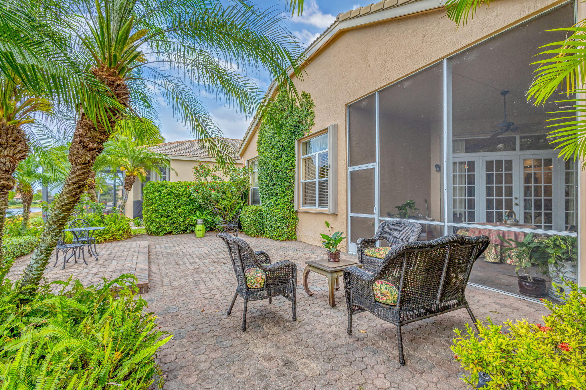 Wellington, Florida, 33411, United States, 2 Bedrooms Bedrooms, ,2 BathroomsBathrooms,Residential,For Sale,1807724
