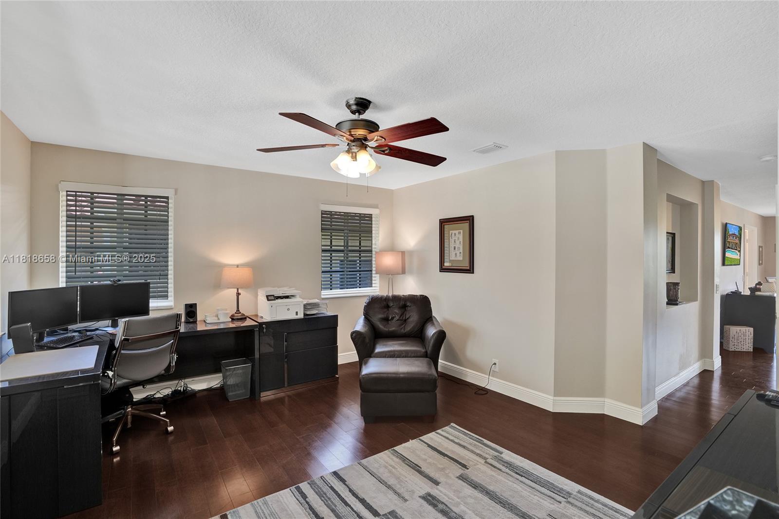 Weston, Florida, 33327, United States, 6 Bedrooms Bedrooms, ,4 BathroomsBathrooms,Residential,For Sale,1850132
