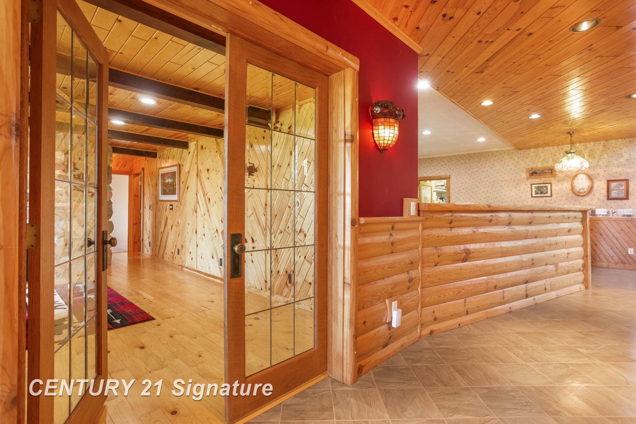 Hemlock, Michigan, 48626, United States, 6 Bedrooms Bedrooms, ,5 BathroomsBathrooms,Residential,For Sale,1984080