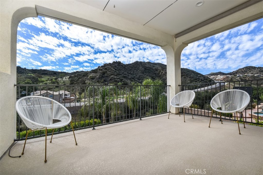 West Hills, California, 91304, United States, 5 Bedrooms Bedrooms, ,6 BathroomsBathrooms,Residential,For Sale,1847144