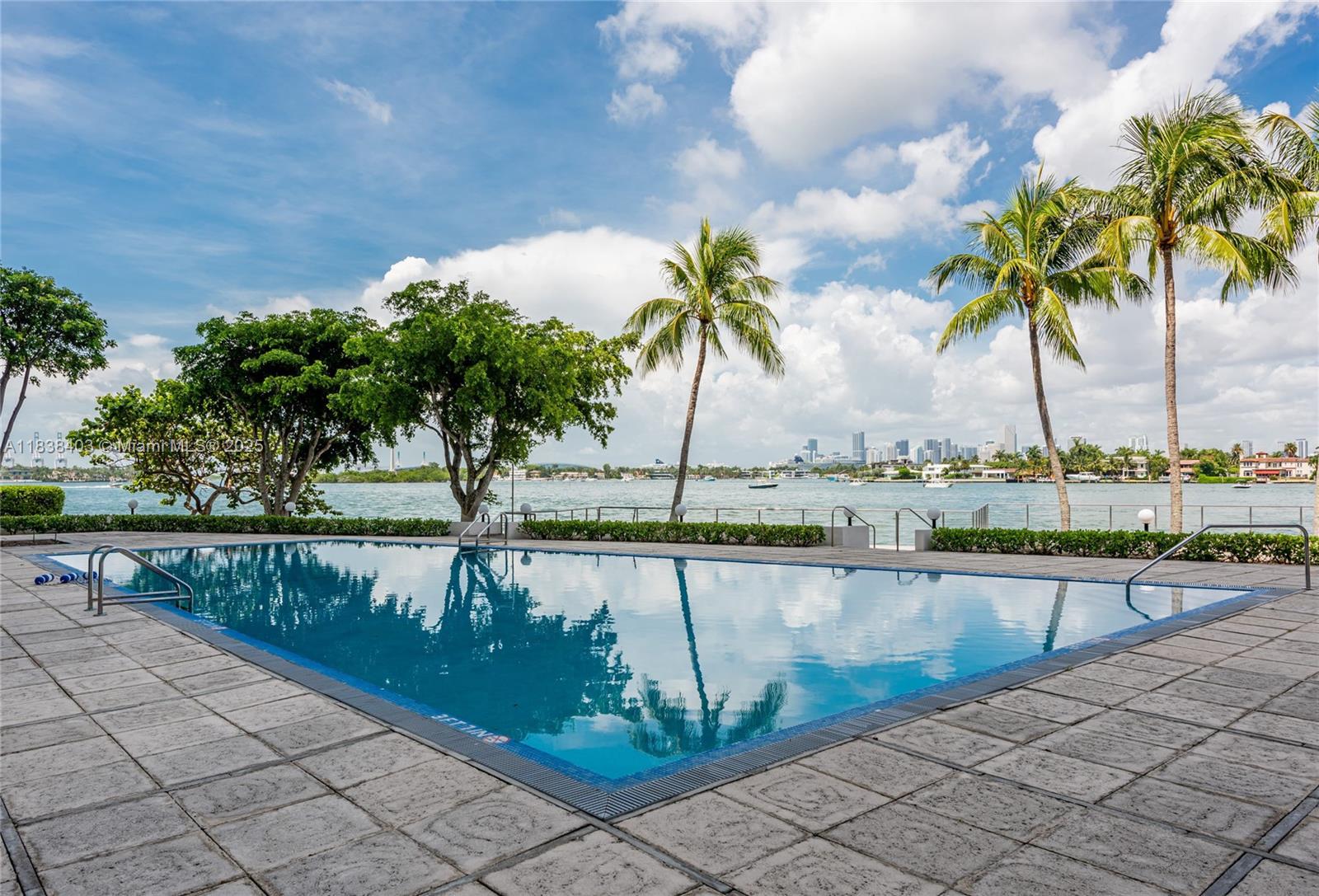 Miami Beach, Florida, 33139, United States, 1 Bedroom Bedrooms, ,1 BathroomBathrooms,Residential,For Sale,1891303