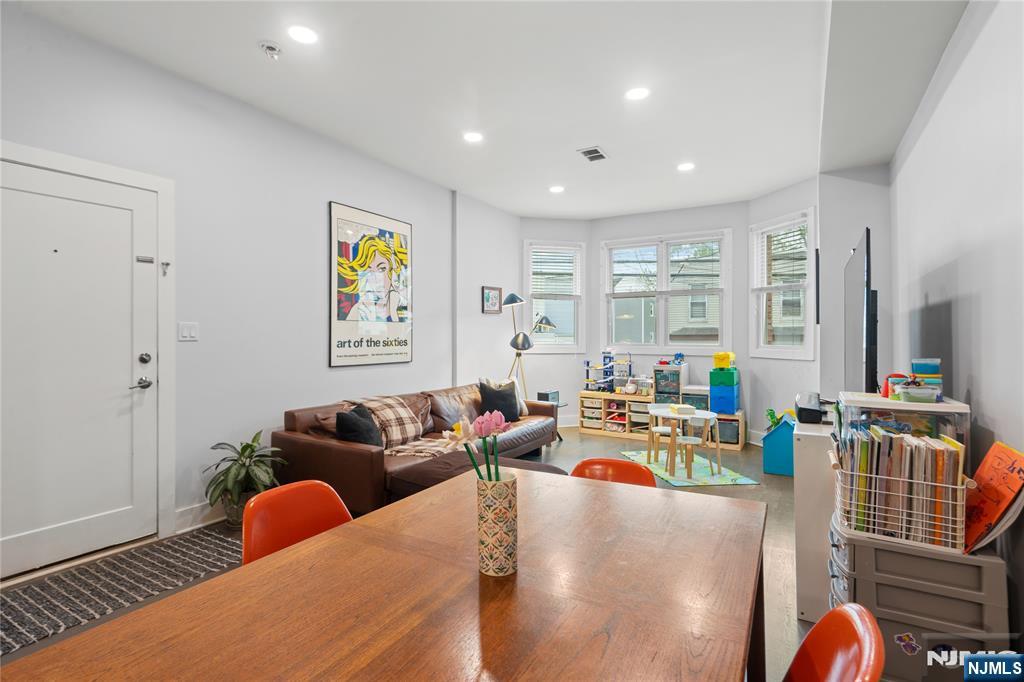 Jersey City, New Jersey, 07307, United States, 3 Bedrooms Bedrooms, ,2 BathroomsBathrooms,Residential,For Sale,1918659