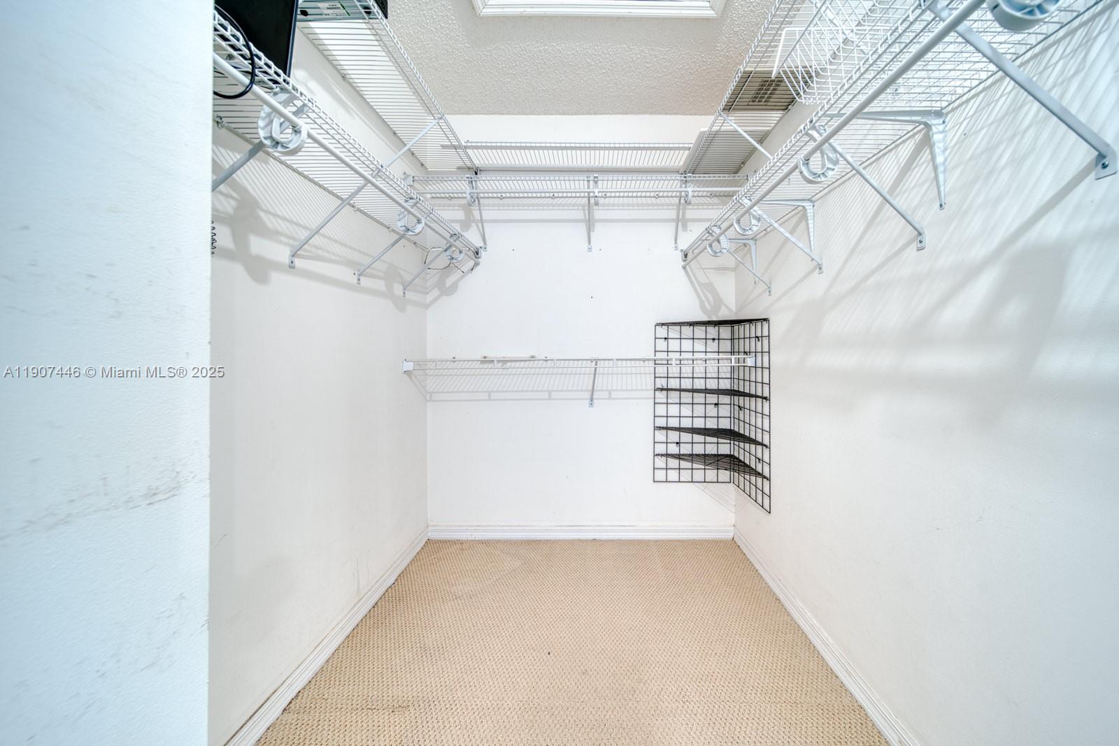 Miami, Florida, 33193, United States, 3 Bedrooms Bedrooms, ,3 BathroomsBathrooms,Residential,For Sale,1989517