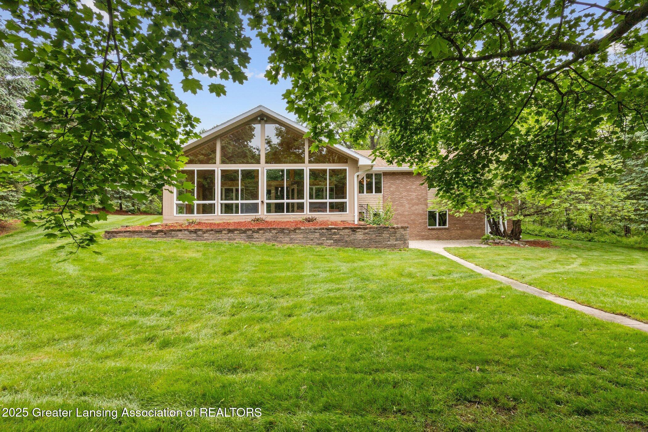 DeWitt, Michigan, 48820, United States, 4 Bedrooms Bedrooms, ,4 BathroomsBathrooms,Residential,For Sale,1911452