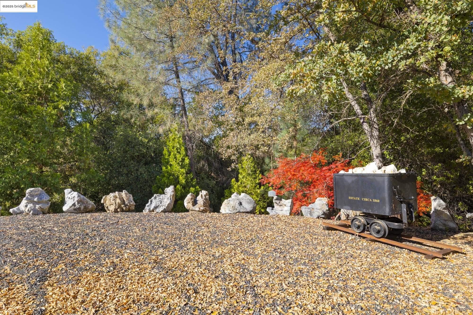 Sonora, California, 95370, United States, 5 Bedrooms Bedrooms, ,4 BathroomsBathrooms,Residential,For Sale,2006245