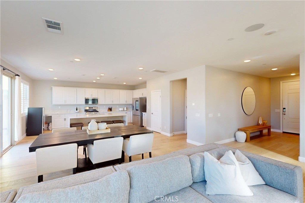 Beaumont, California, 92223, United States, 4 Bedrooms Bedrooms, ,4 BathroomsBathrooms,Residential,For Sale,1984009