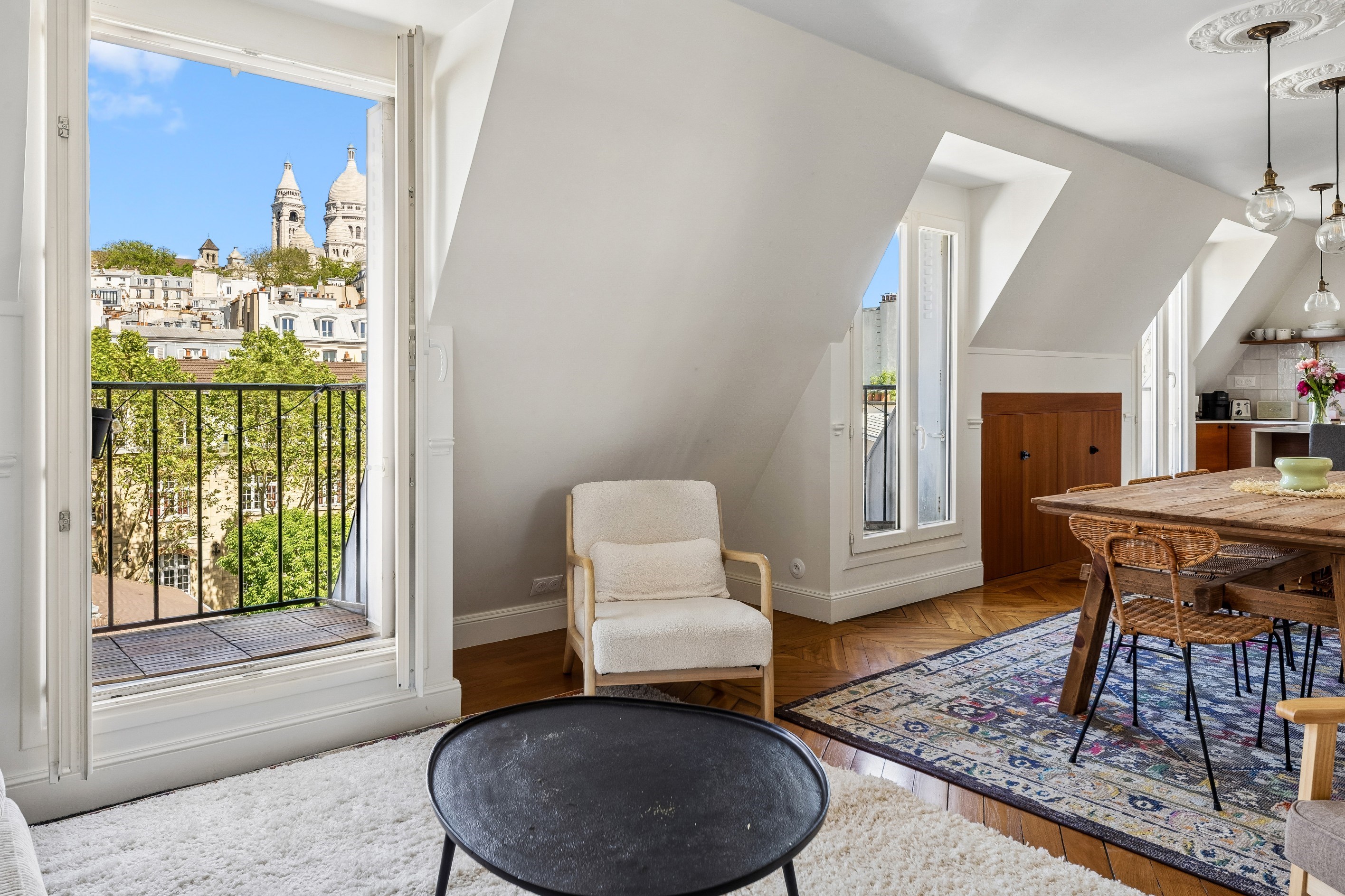 Exclusivity – Paris XVIII – A true Montmartre gem with 3 balconies and a view o… - 物件實景