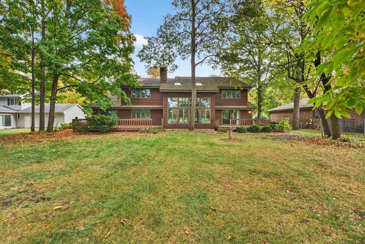 Oshkosh, Wisconsin, 54904, United States, 4 Bedrooms Bedrooms, ,3 BathroomsBathrooms,Residential,For Sale,1978045