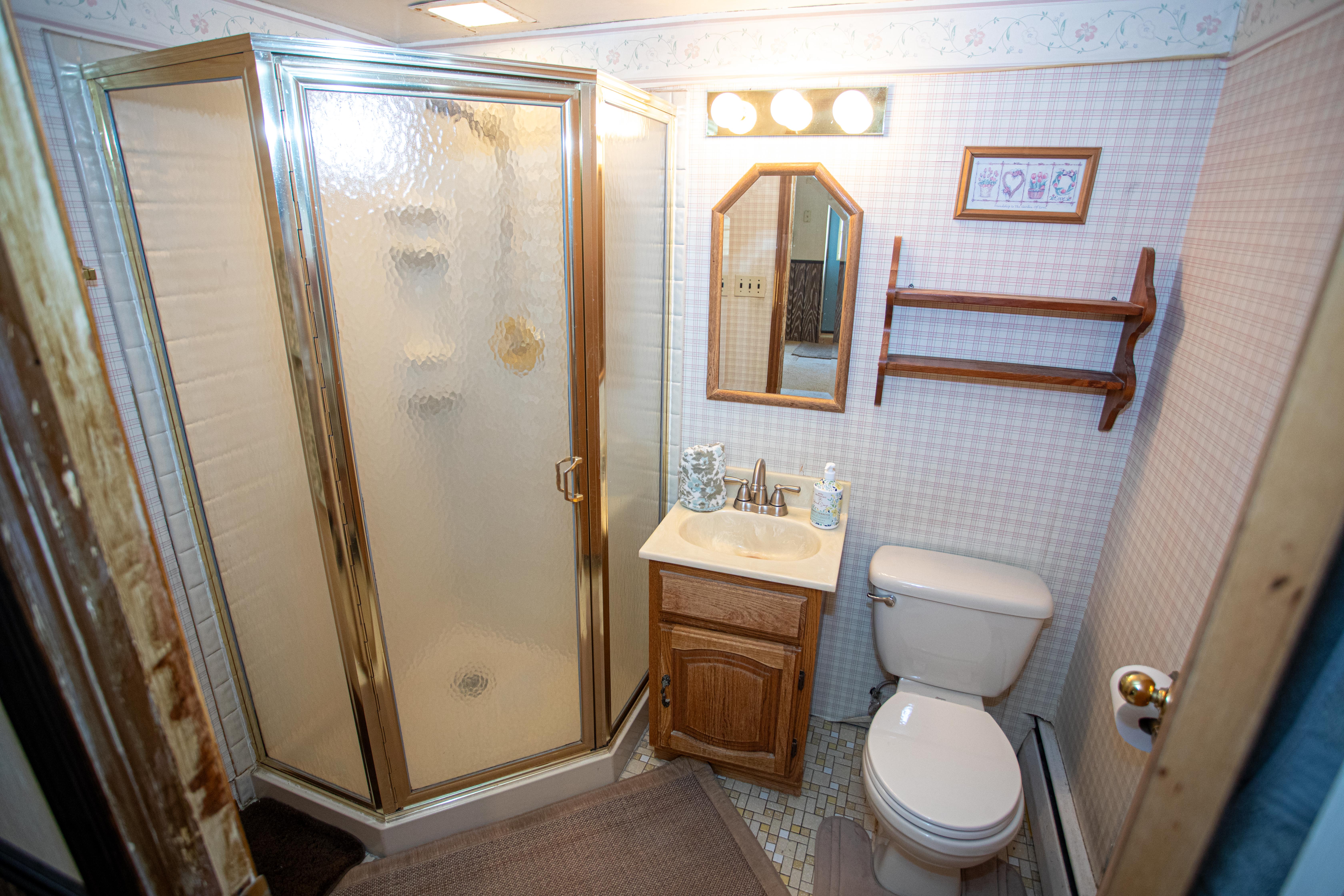 Parlin, New Jersey, 08859, United States, 3 Bedrooms Bedrooms, ,2 BathroomsBathrooms,Residential,For Sale,1915200