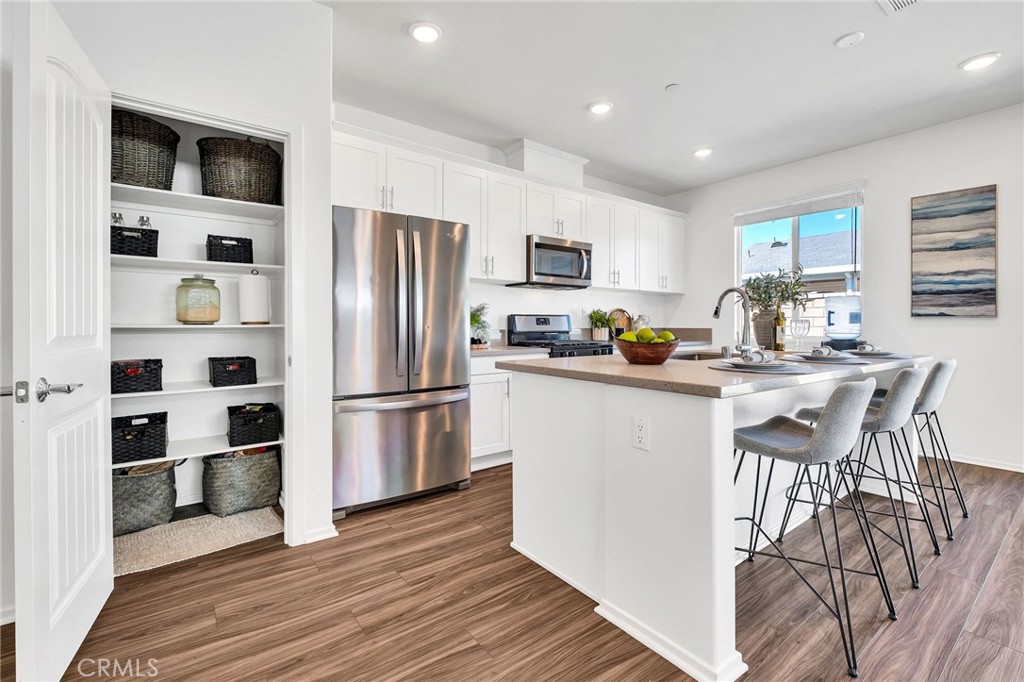 Moreno Valley, California, 92553, United States, 3 Bedrooms Bedrooms, ,2 BathroomsBathrooms,Residential,For Sale,2042349
