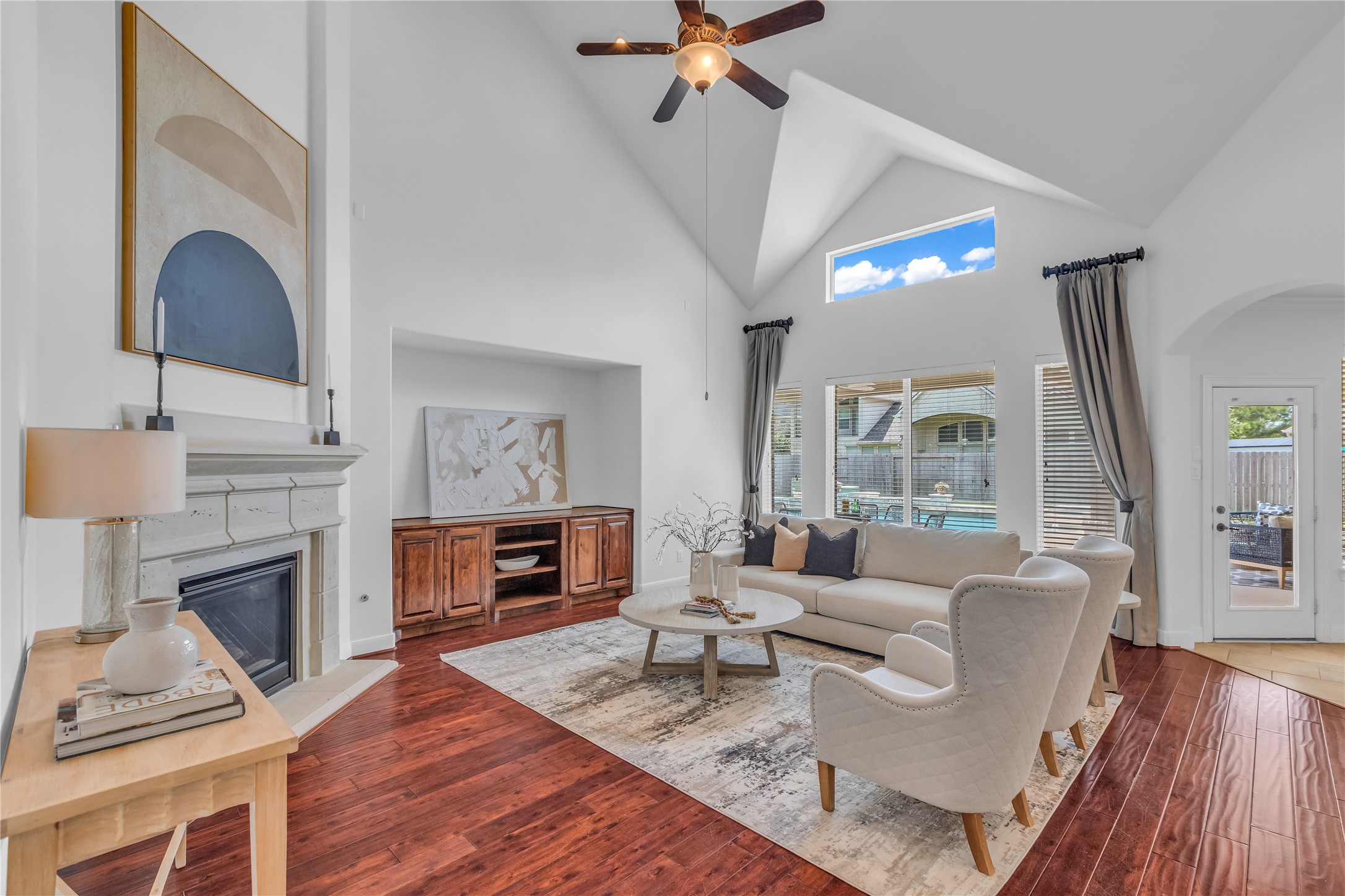 Houston, Texas, 77044, United States, 5 Bedrooms Bedrooms, ,4 BathroomsBathrooms,Residential,For Sale,1927228