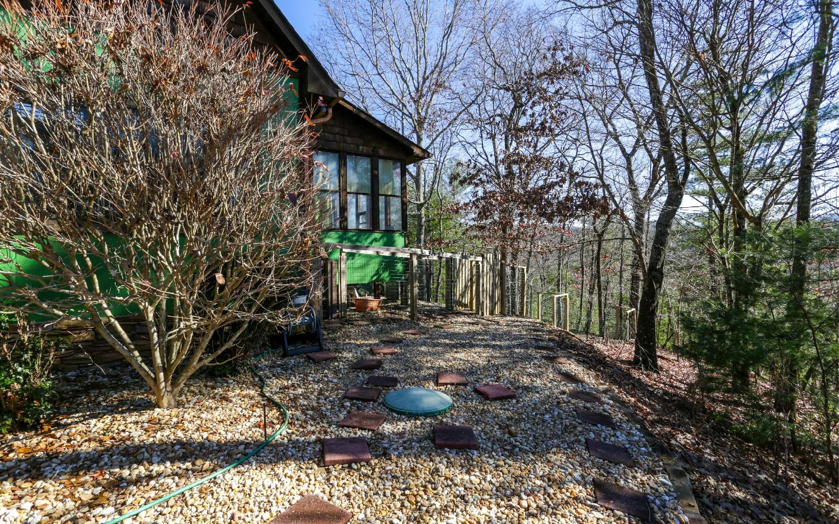 Hiawassee, Georgia, 30546, United States, 3 Bedrooms Bedrooms, ,3 BathroomsBathrooms,Residential,For Sale,1944603