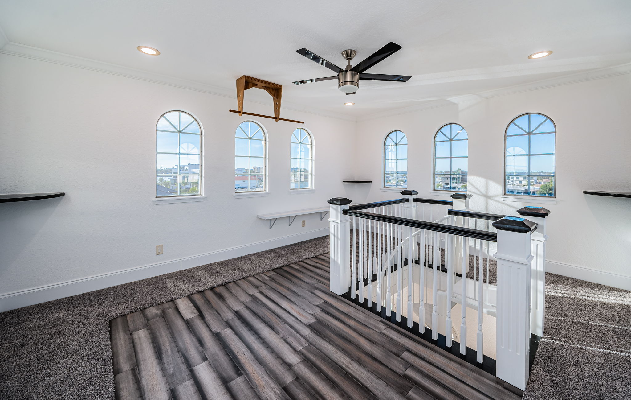 St Petersburg, Florida, 33707, United States, 4 Bedrooms Bedrooms, ,3 BathroomsBathrooms,Residential,For Sale,1992370