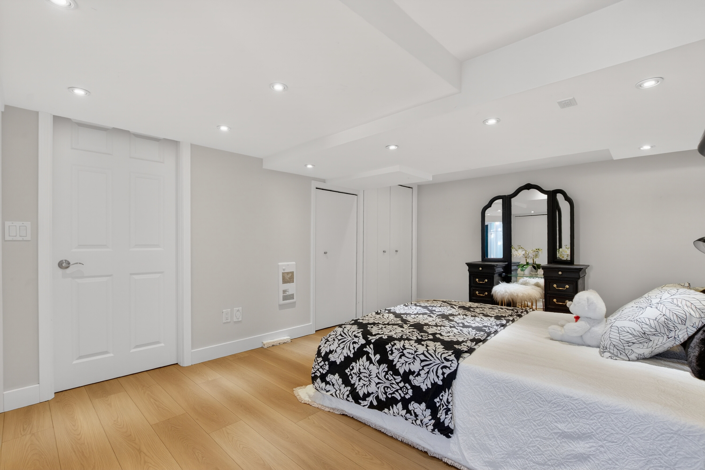  Ladysmith Bespoke Oceanfront - 物件實景