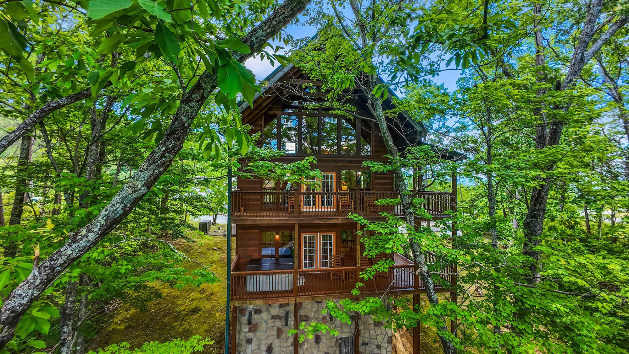 Sevierville, Tennessee, 37862, United States, 3 Bedrooms Bedrooms, ,3 BathroomsBathrooms,Residential,For Sale,1920301
