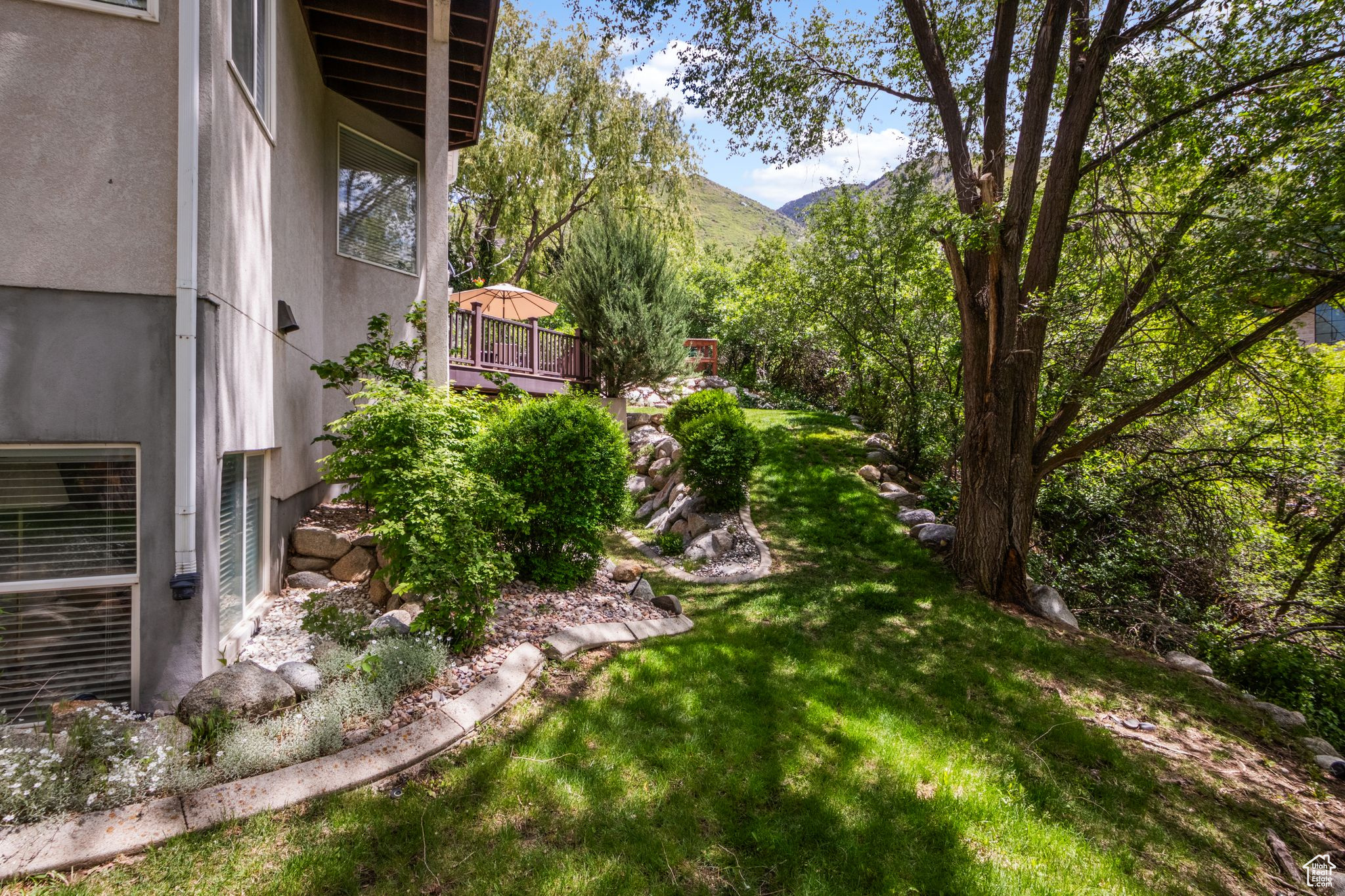 Draper, Utah, 84020, United States, 5 Bedrooms Bedrooms, ,3 BathroomsBathrooms,Residential,For Sale,1828225