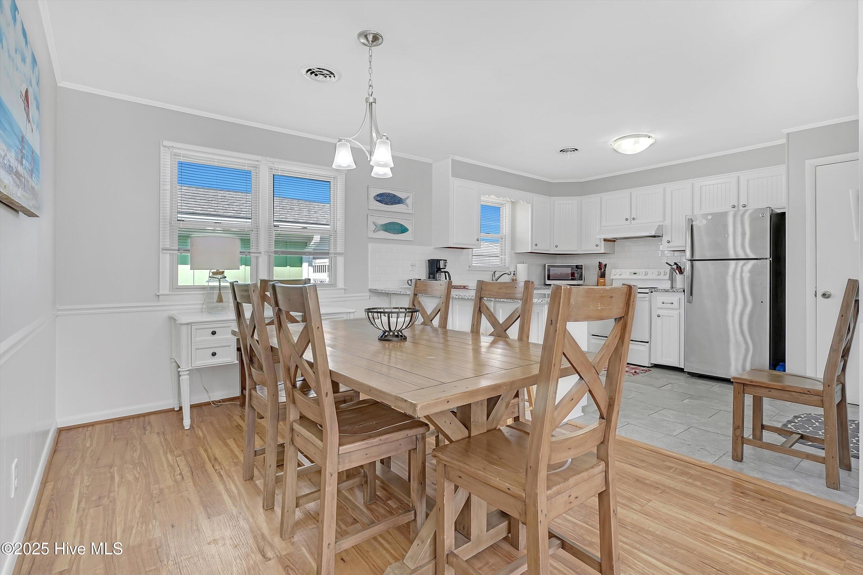 Sunset Beach, North Carolina, 28468, United States, 3 Bedrooms Bedrooms, ,2 BathroomsBathrooms,Residential,For Sale,1978930