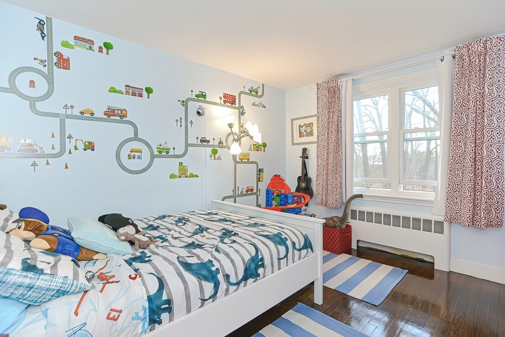 Dedham, Massachusetts, 02026, United States, 3 Bedrooms Bedrooms, ,2 BathroomsBathrooms,Residential,For Sale,1945023