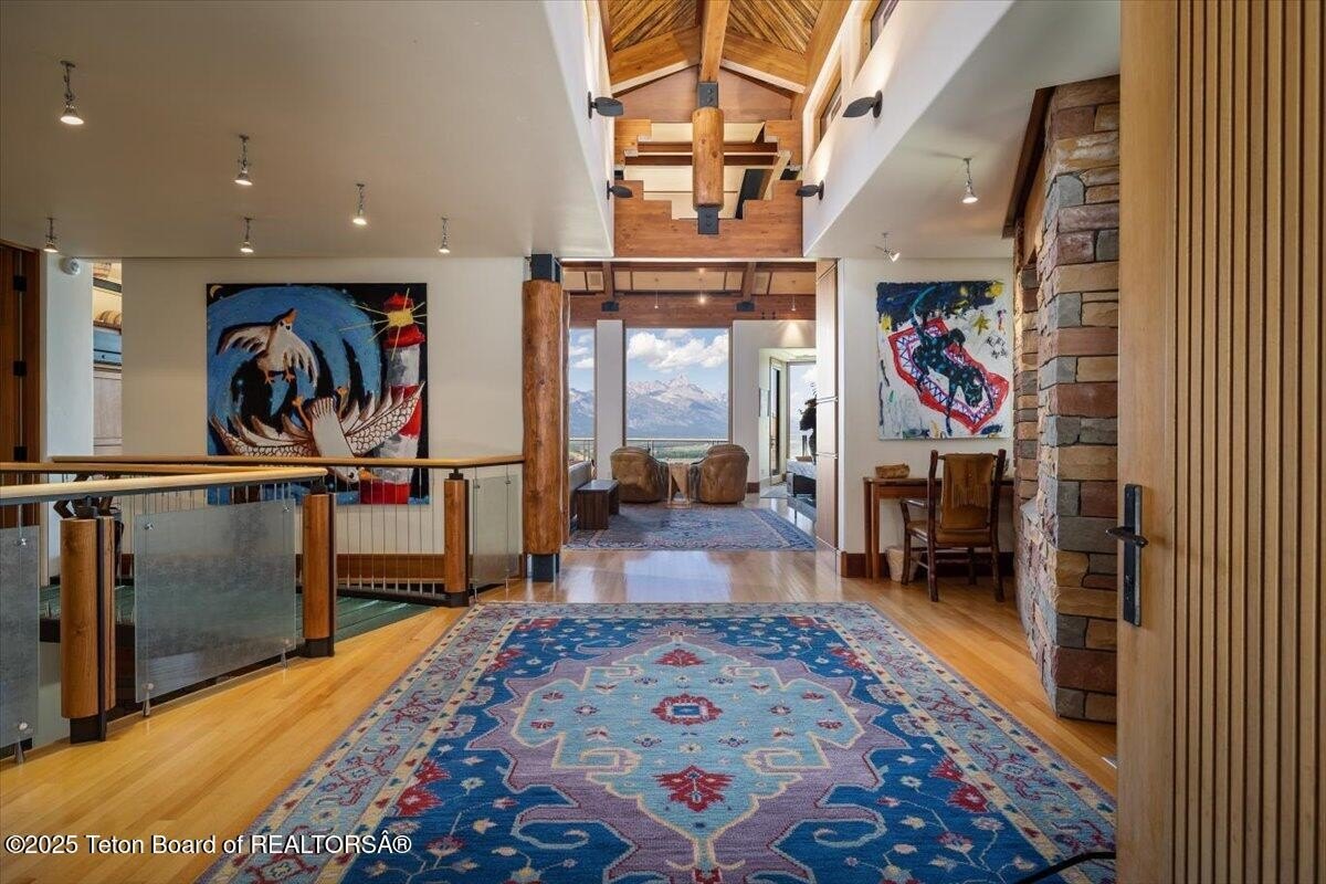 Jackson, Wyoming, 83001, United States, 4 Bedrooms Bedrooms, ,5 BathroomsBathrooms,Residential,For Sale,1851066