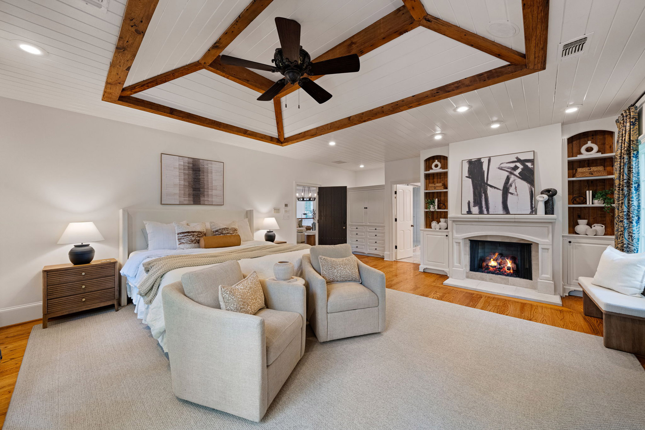  Remarkable Spanish-style Estate on 3.8+/- Private Acres - 物件實景